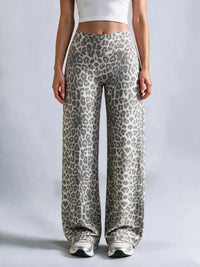 Light gray leopard print