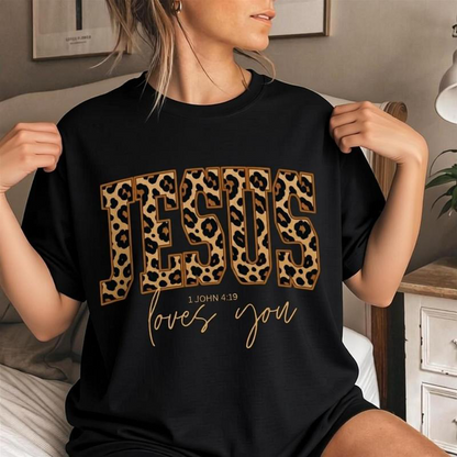 Women's Heart Graphic T-Shirt, Casual Oversized Fit Shortsleeve Top in 👕