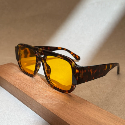 Stylish Aviator Sunglasses for Men and Women, Trendy Rectangle, Fashionable Design🕶️